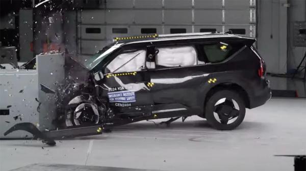 Kia EV9 Secures IIHS Top Safety Pick Award for 2024